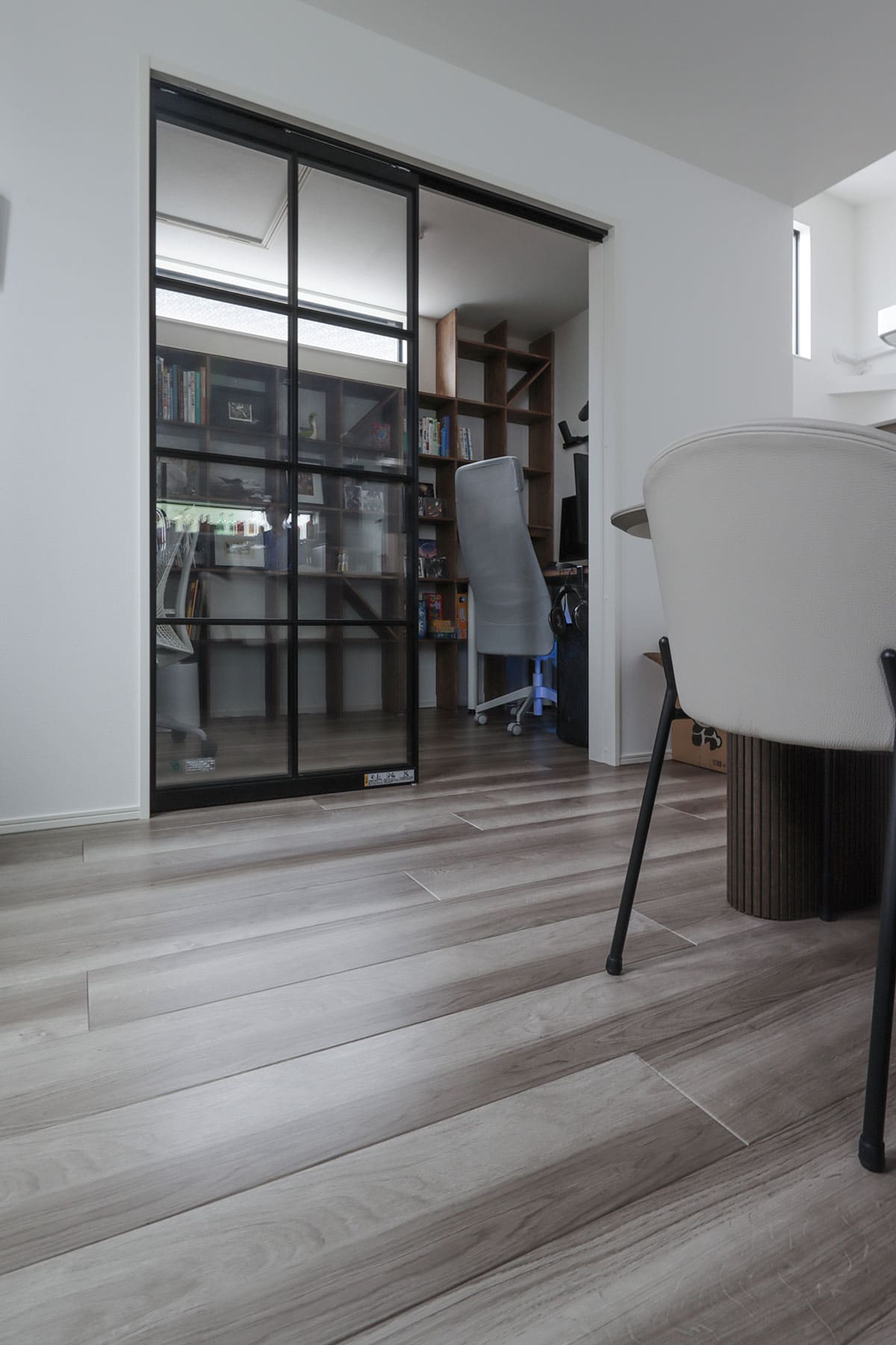 書斎の本棚 - Shelf 壁一面の本棚 奥行250mm - マルゲリータお客様事例