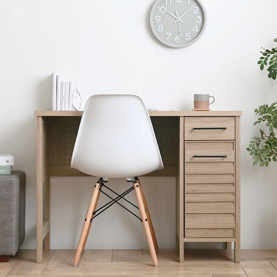 パソコンデスクはおしゃれで機能的なものを 木製・L字・ロータイプなどのおすすめの事例を紹介