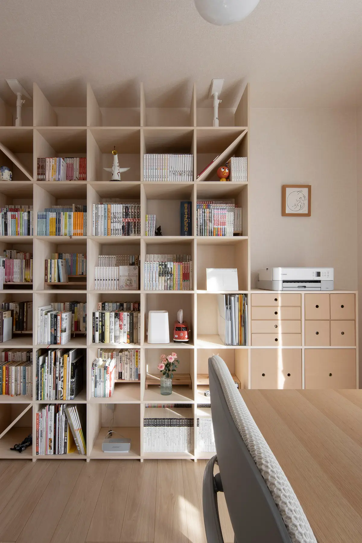 本をおしゃれに見せる収納本棚 大容量・ディスプレイ型など実例をご紹介