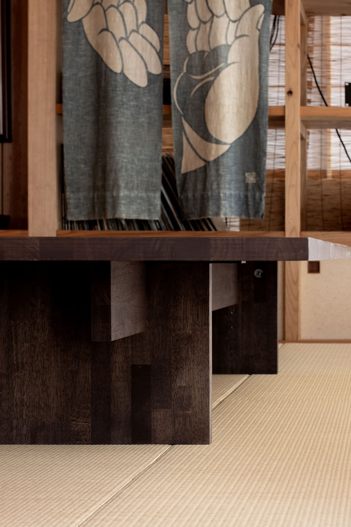 日本の伝統的な住空間に - Tavola 座卓 / 文机 - マルゲリータお客様事例