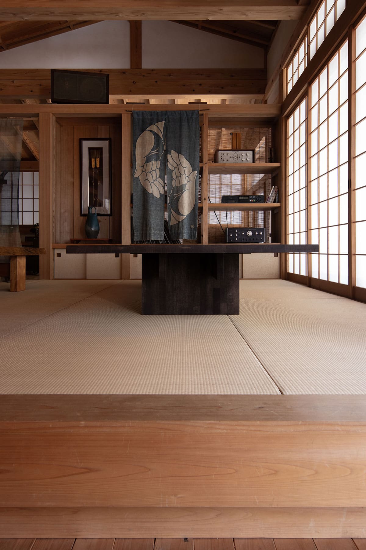 日本の伝統的な住空間に - Tavola 座卓 / 文机 - マルゲリータお客様事例