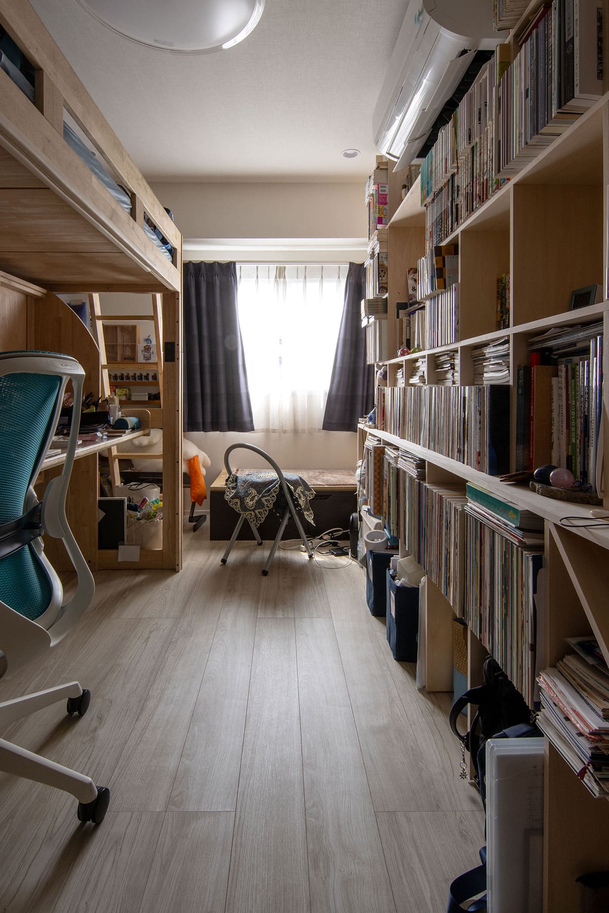 書斎の本棚 - Shelf 壁一面の本棚 奥行250mm - マルゲリータお客様事例