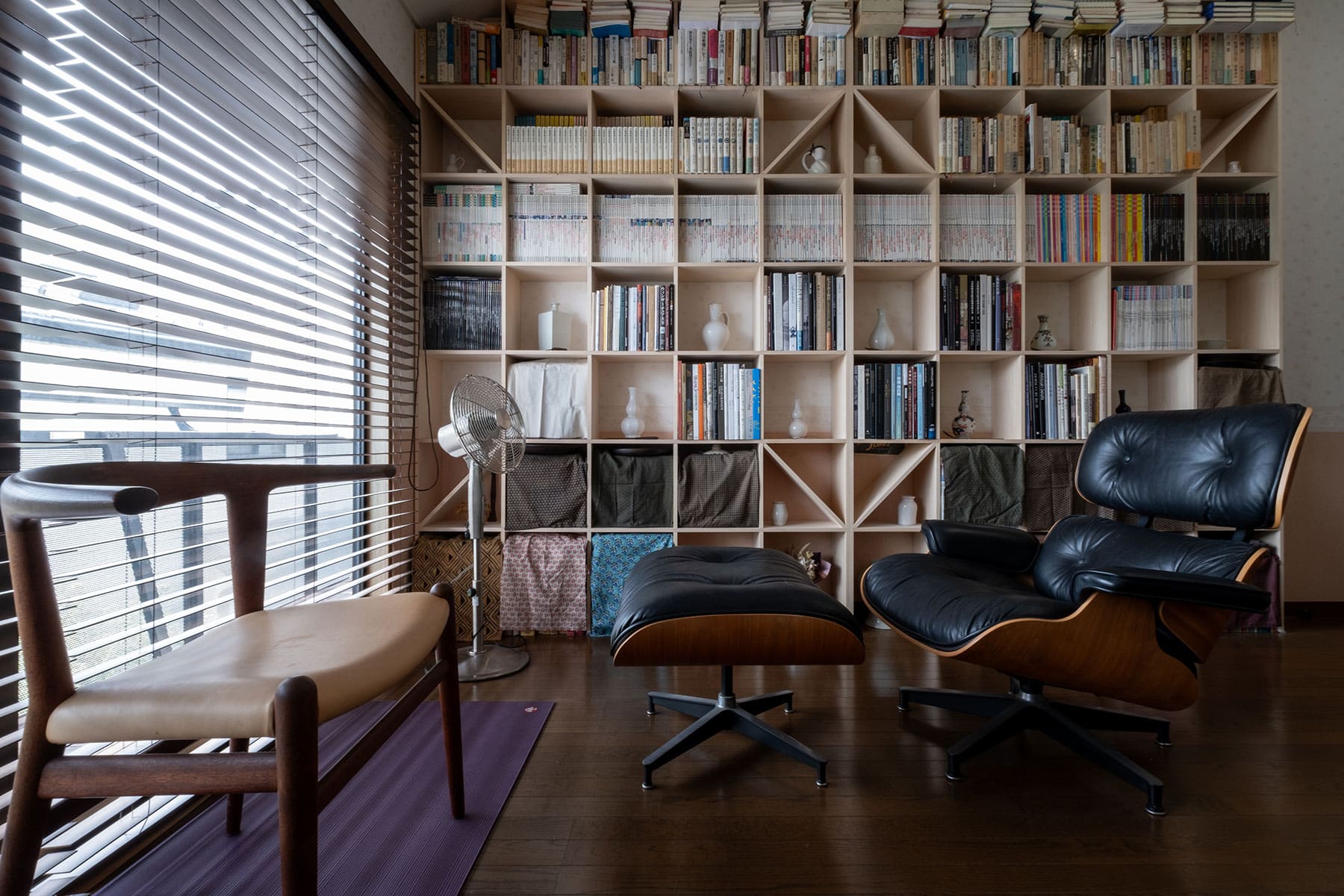 Shelf 壁一面の本棚 奥行250mm - マルゲリータお客様事例