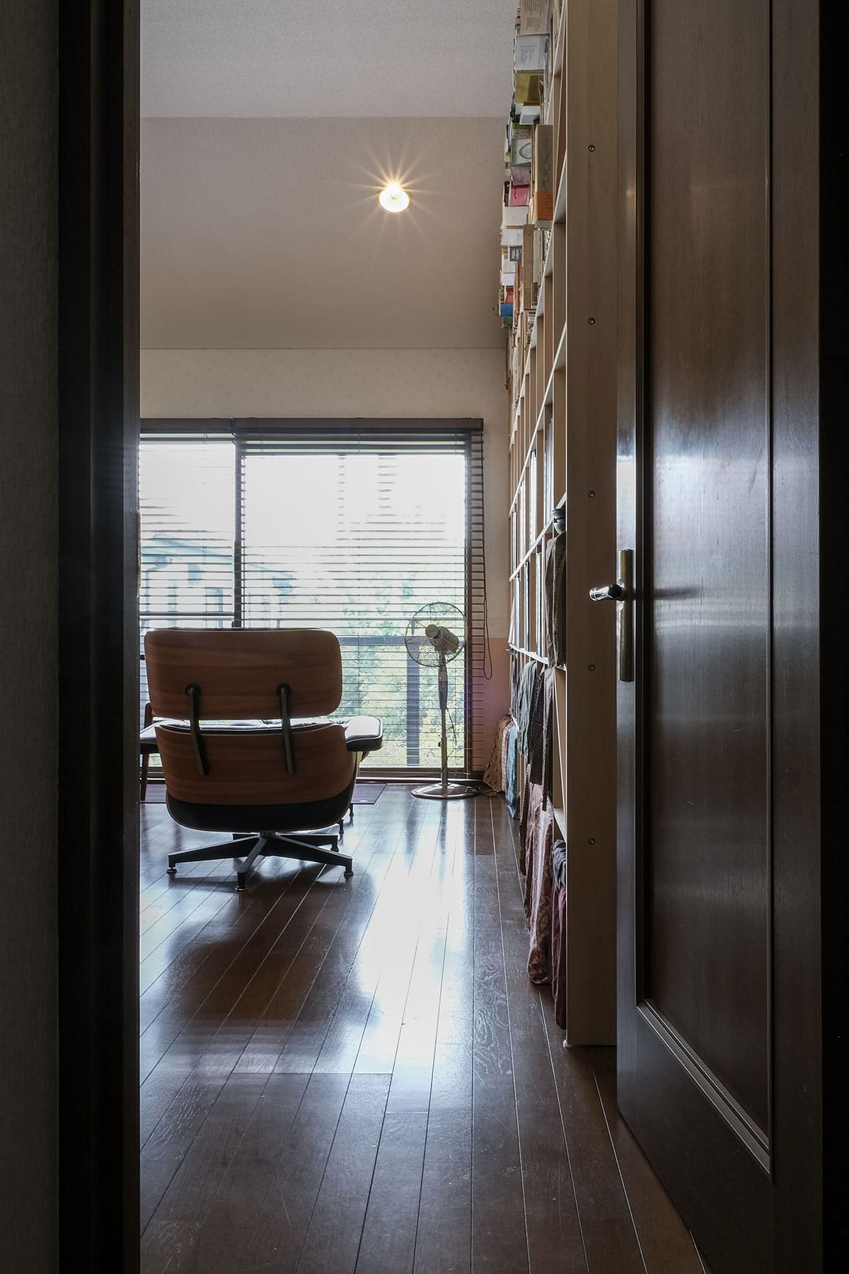 Shelf 壁一面の本棚 奥行250mm - マルゲリータお客様事例