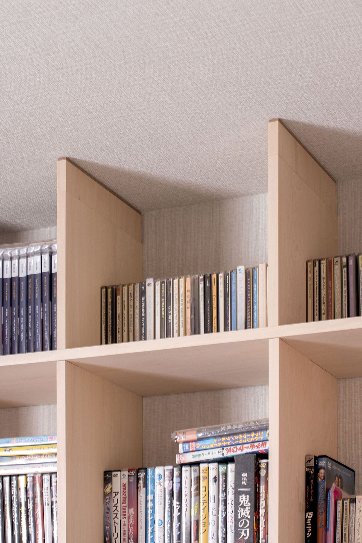 リビングの本棚 - Shelf 壁一面の本棚 奥行350mm - マルゲリータお客様事例