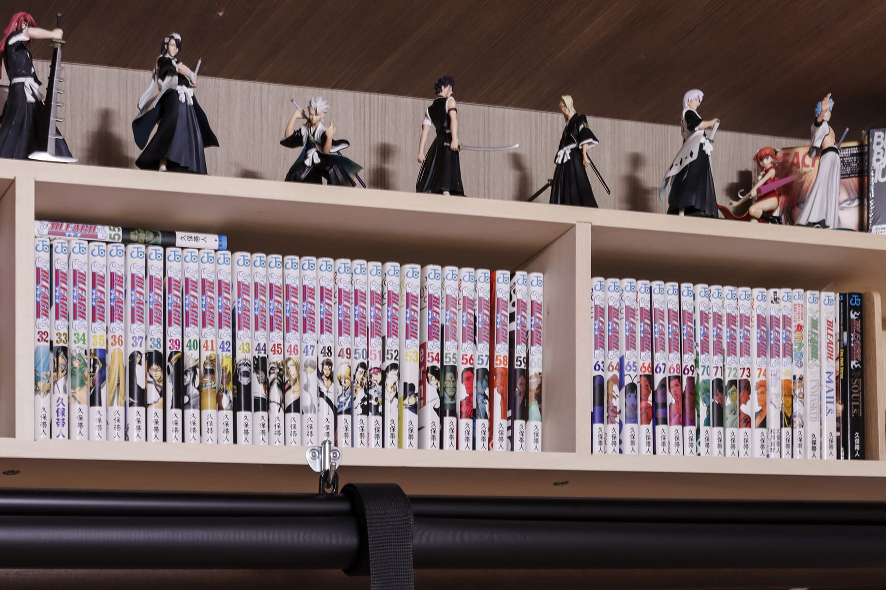 家じゅうを本棚で埋め尽くす - Shelf 壁一面の本棚 - マルゲリータお客様事例