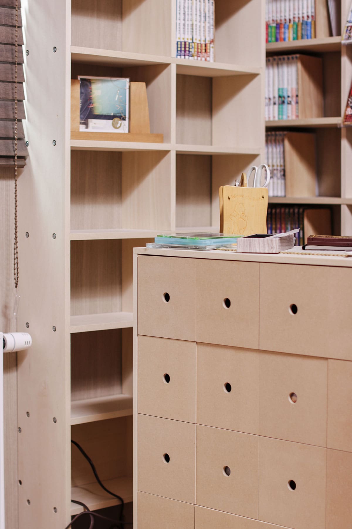 家じゅうを本棚で埋め尽くす - Shelf 壁一面の本棚 - マルゲリータお客様事例