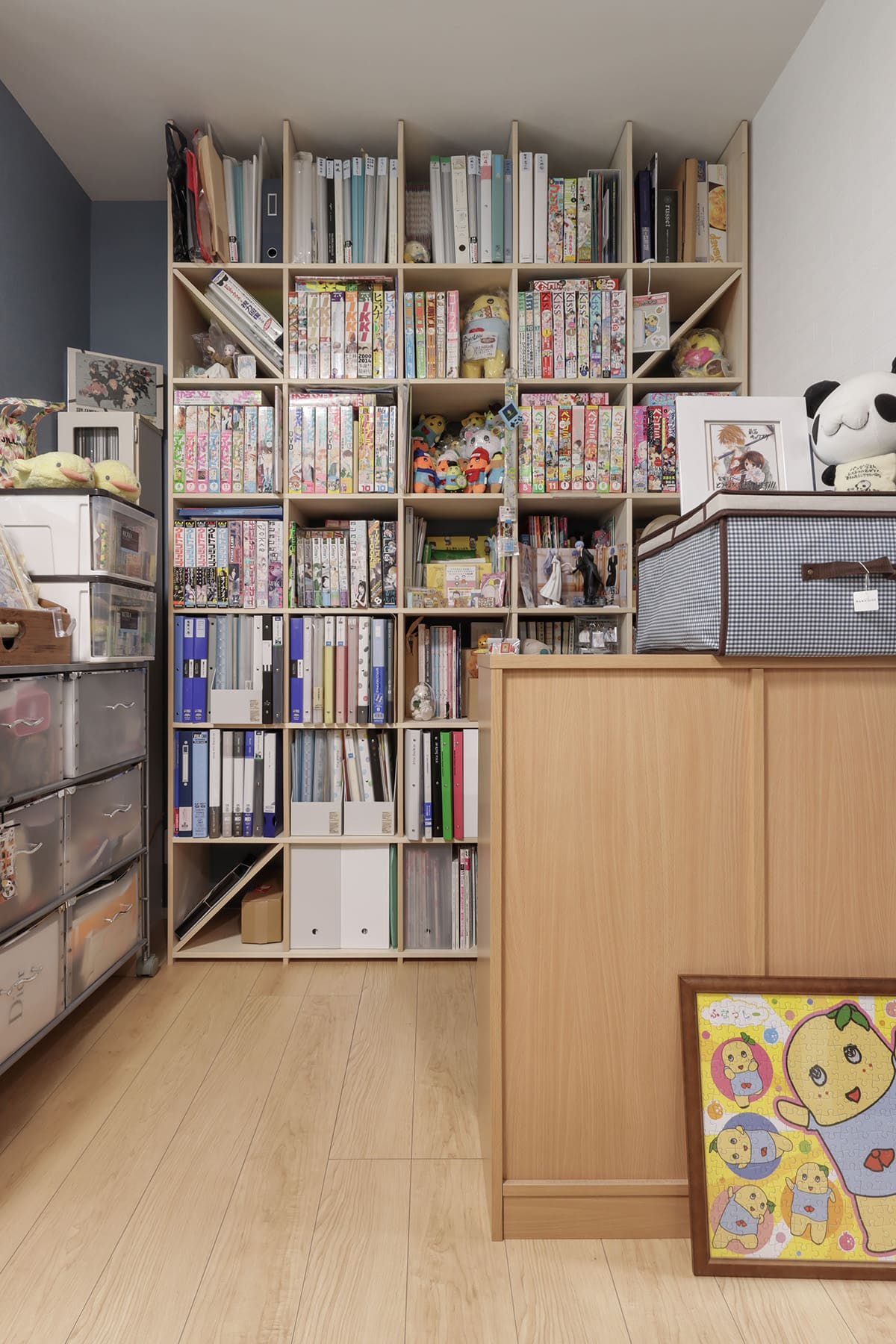 家じゅうを本棚で埋め尽くす - Shelf 壁一面の本棚 - マルゲリータお客様事例