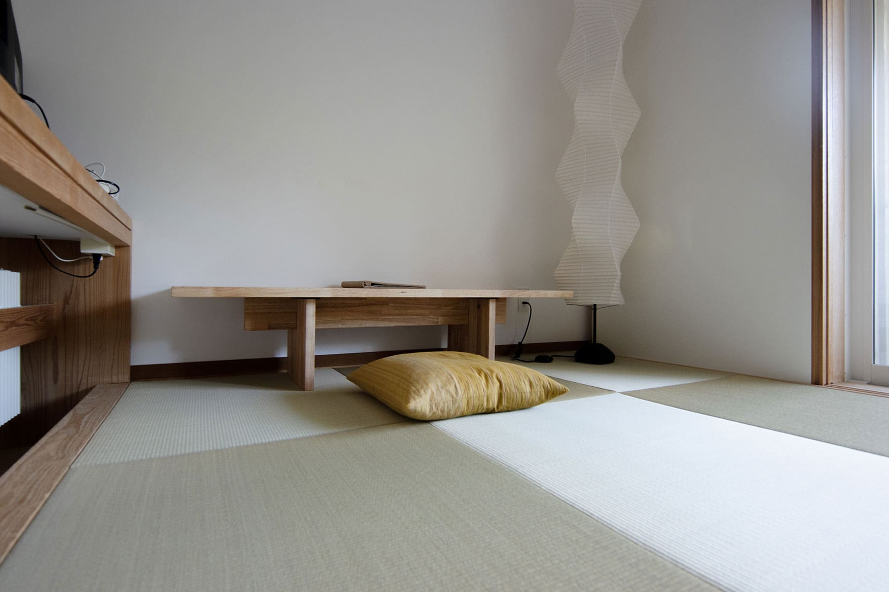 文机をホテルの畳の間のコンソールデスクに - Shelf 文机 - マルゲリータお客様事例