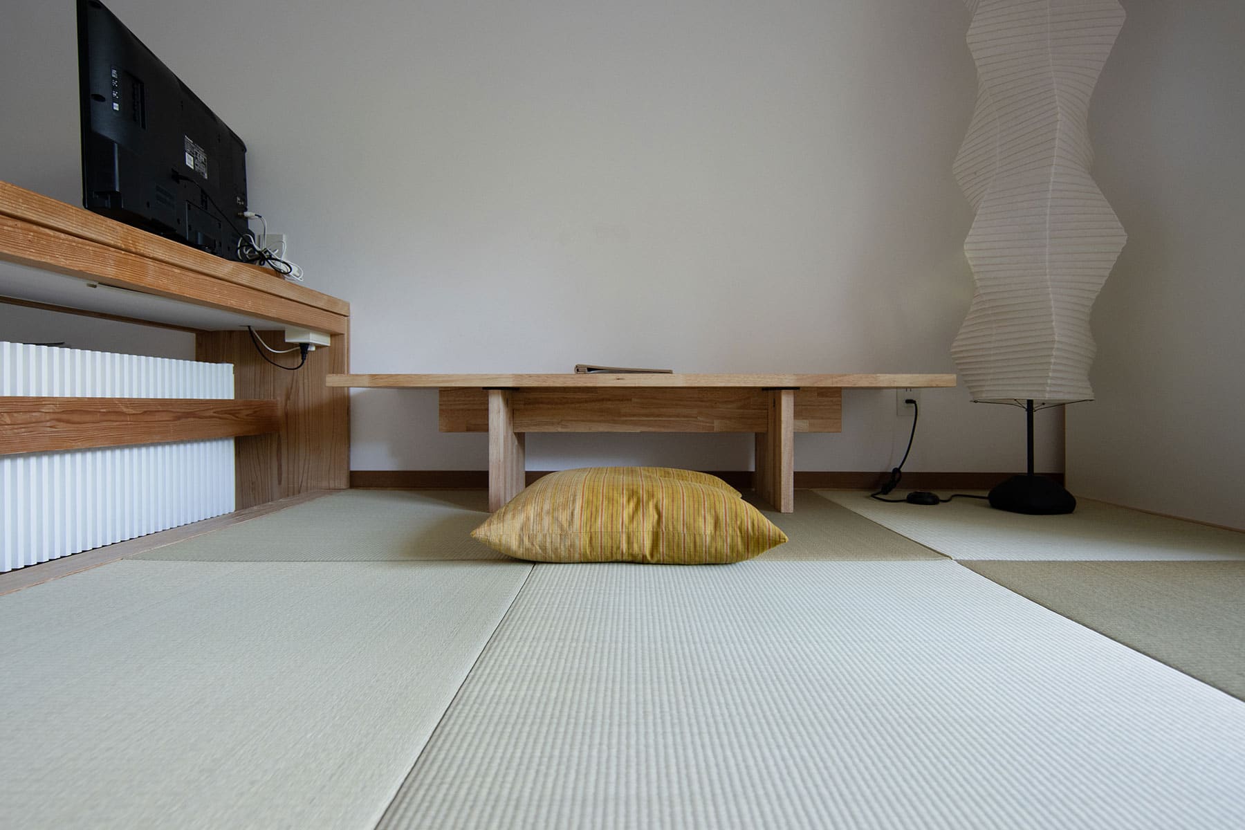 文机をホテルの畳の間のコンソールデスクに - Shelf 文机 - マルゲリータお客様事例