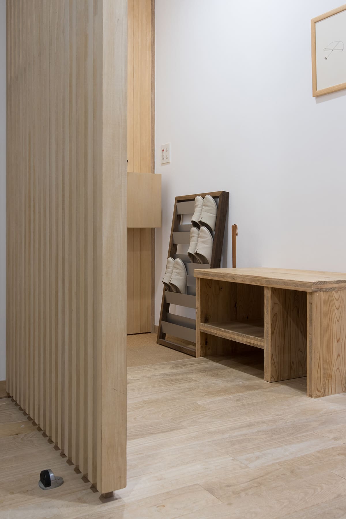 機能性とデザイン生を兼ね備えた玄関収納 - Cavalletto シューズラック/アンブレララック/スリッパラック - マルゲリータお客様事例
