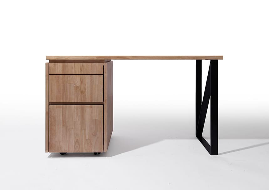 おしゃれな木製デスク8選　無垢でシンプルなワーク・パソコン用デスクのおすすめの事例を紹介