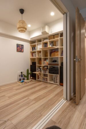 オーディオラック - Shelf 壁一面の本棚 奥行350mm - マルゲリータお客様事例