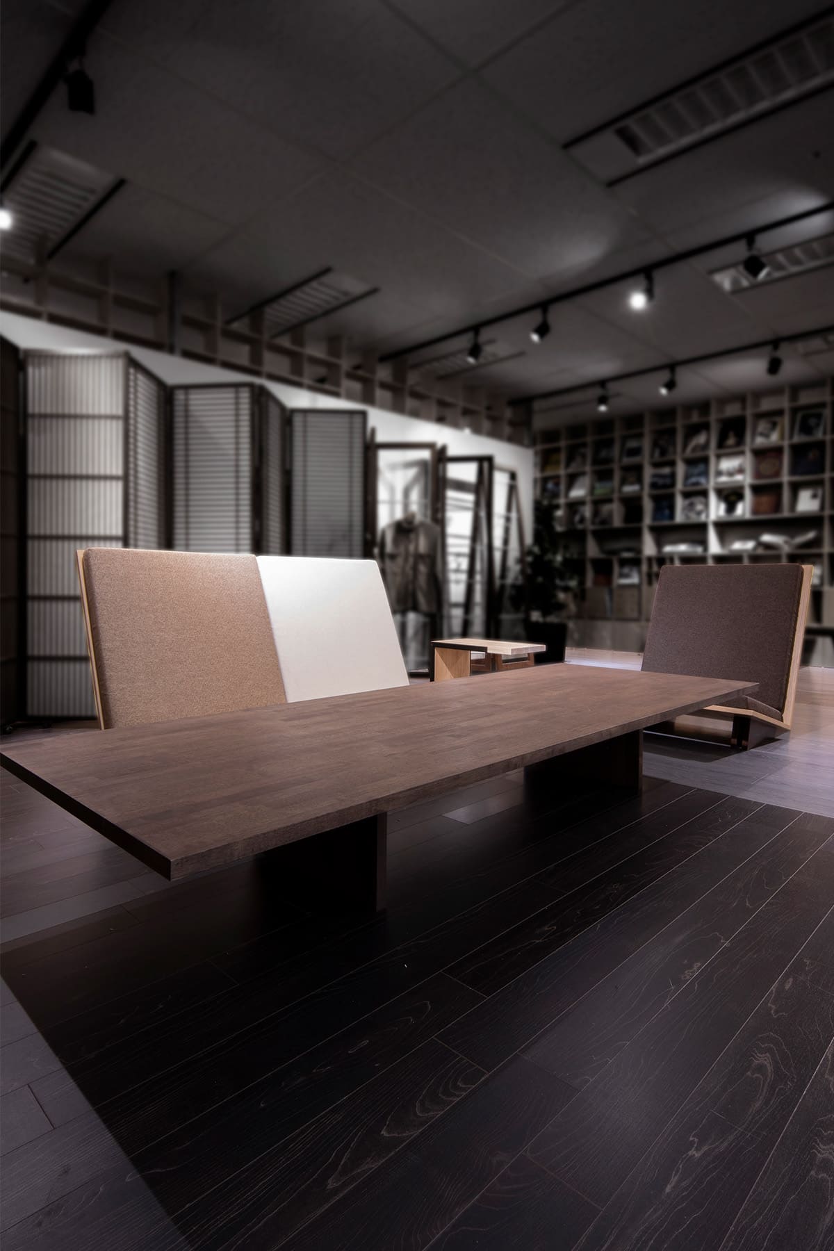 リビングテーブルとLソファを組合わせる - Tavola 座卓/文机 - マルゲリータお客様事例