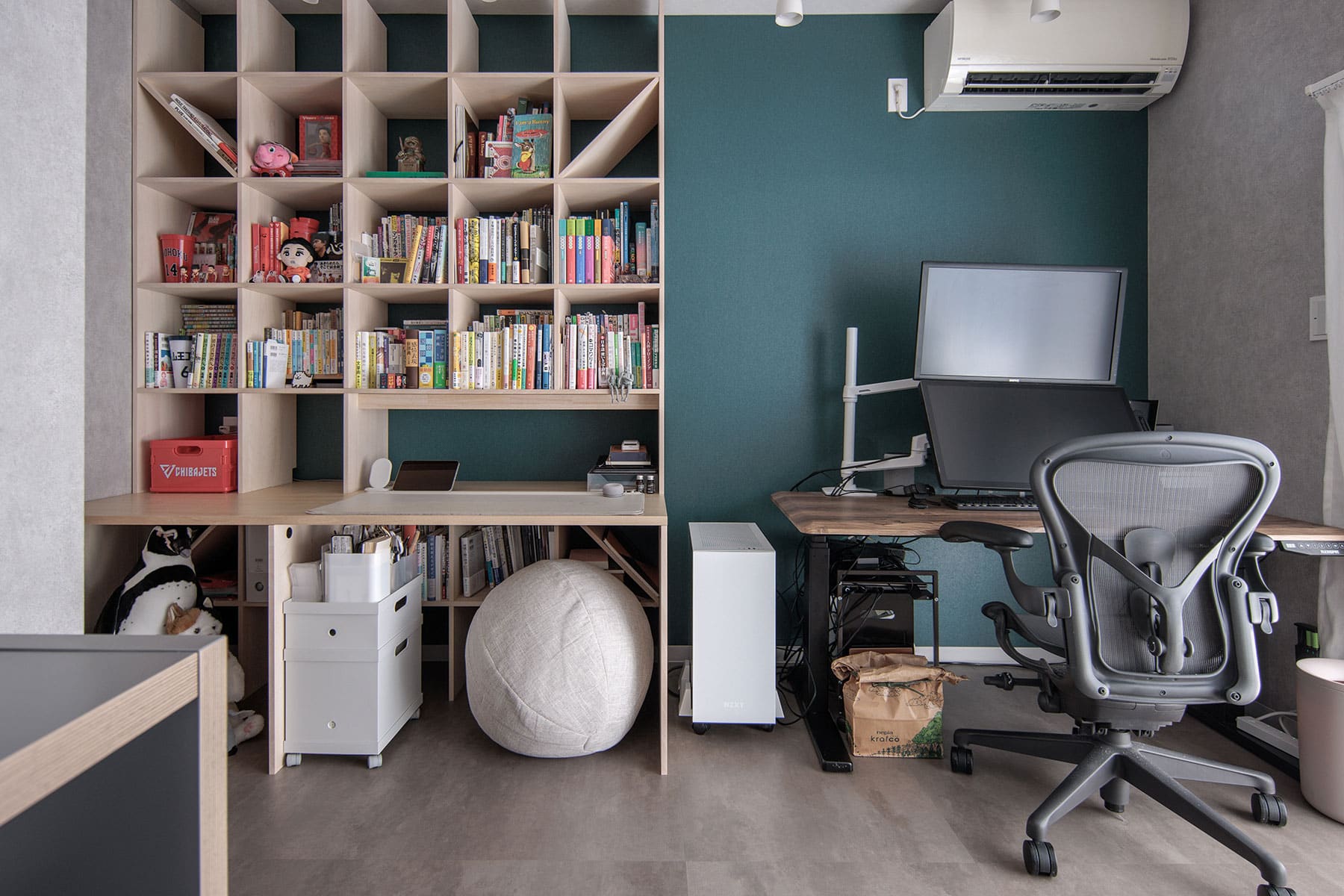 ワークスペースの本棚 - Shelf カウンター付き本棚 - マルゲリータお客様事例