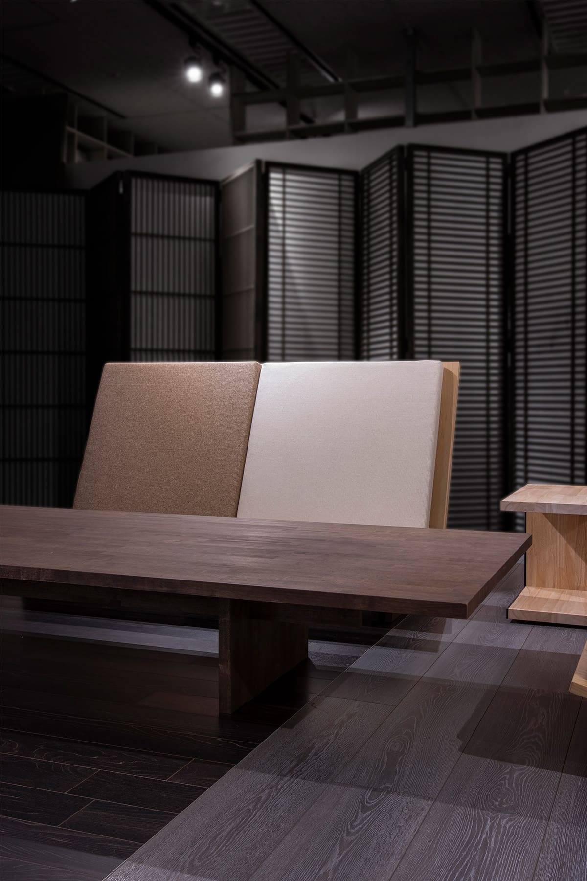 リビングテーブルとLソファを組合わせる - Tavola 座卓/文机 - マルゲリータお客様事例