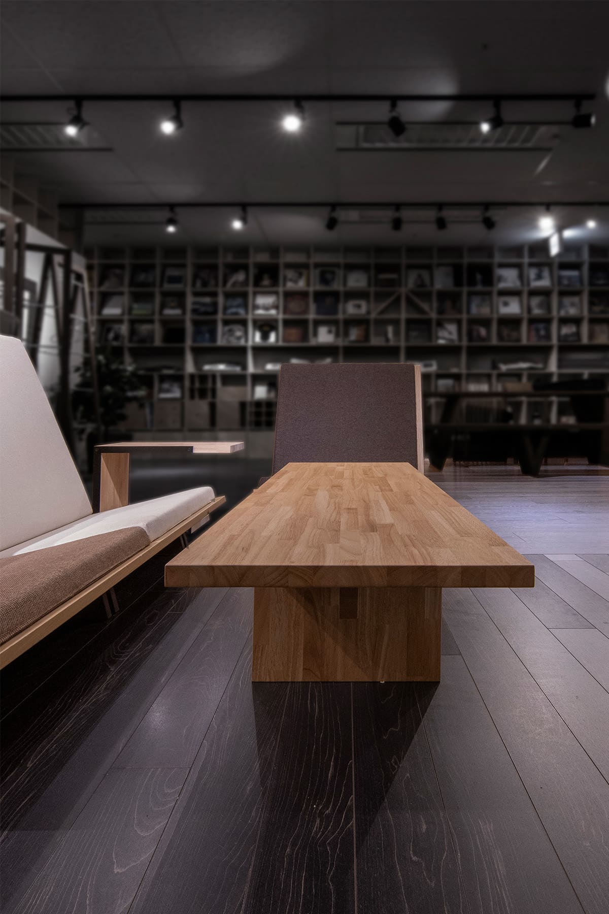 リビングテーブルとLソファを組合わせる - Tavola 座卓/文机 - マルゲリータお客様事例