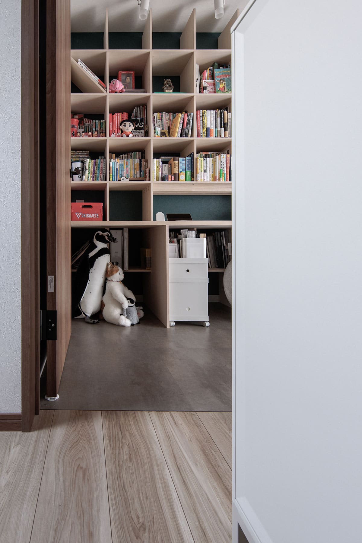 ワークスペースの本棚 - Shelf カウンター付き本棚 - マルゲリータお客様事例