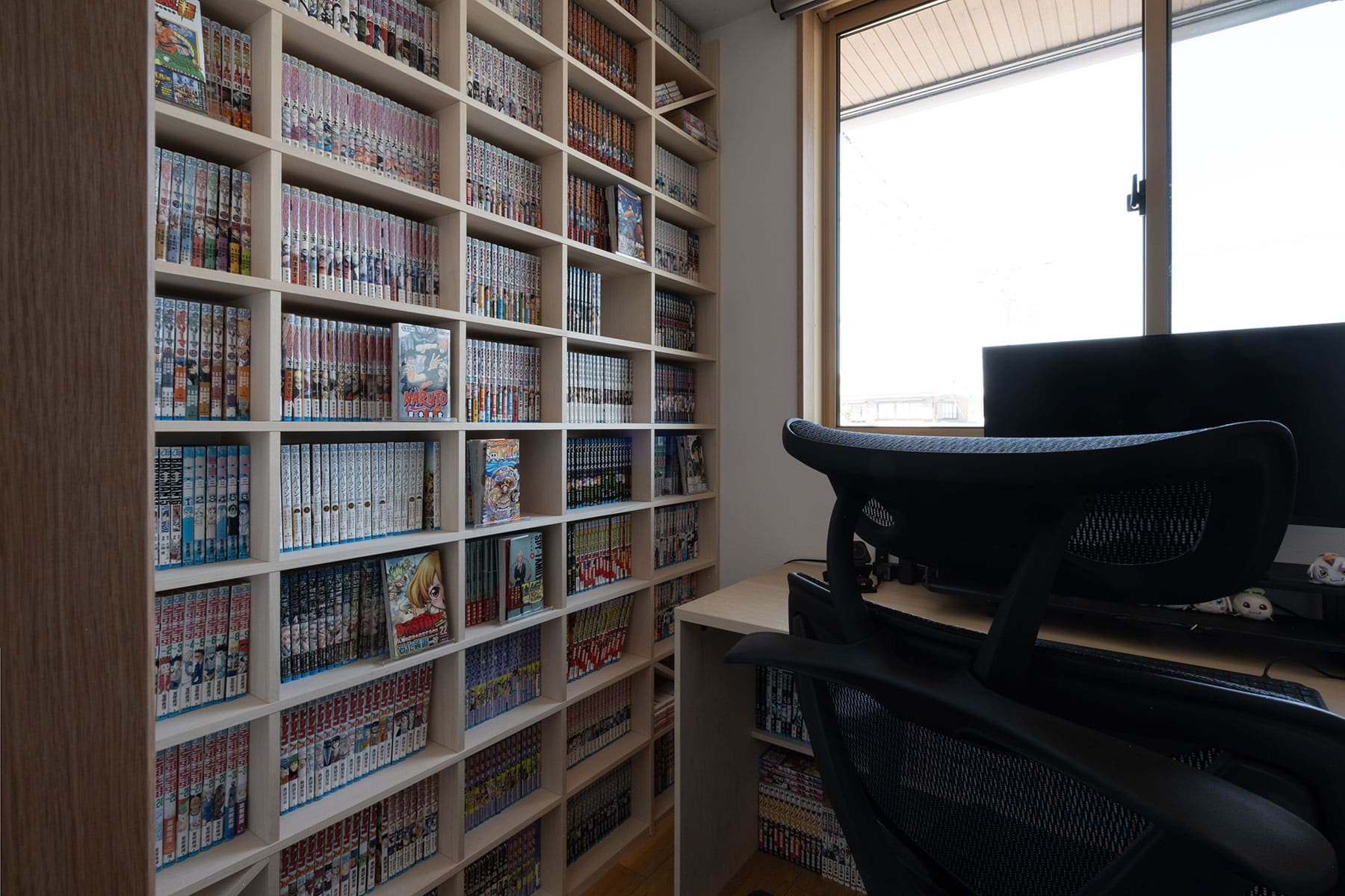 コミック専用本棚 - Shelf 壁一面のコミック本棚 奥行180mm - マルゲリータお客様事例