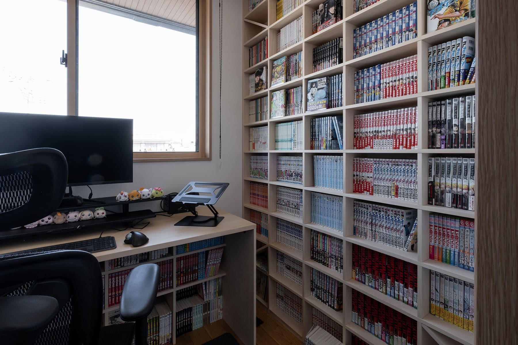 コミック専用本棚 - Shelf 壁一面のコミック本棚 奥行180mm - マルゲリータお客様事例