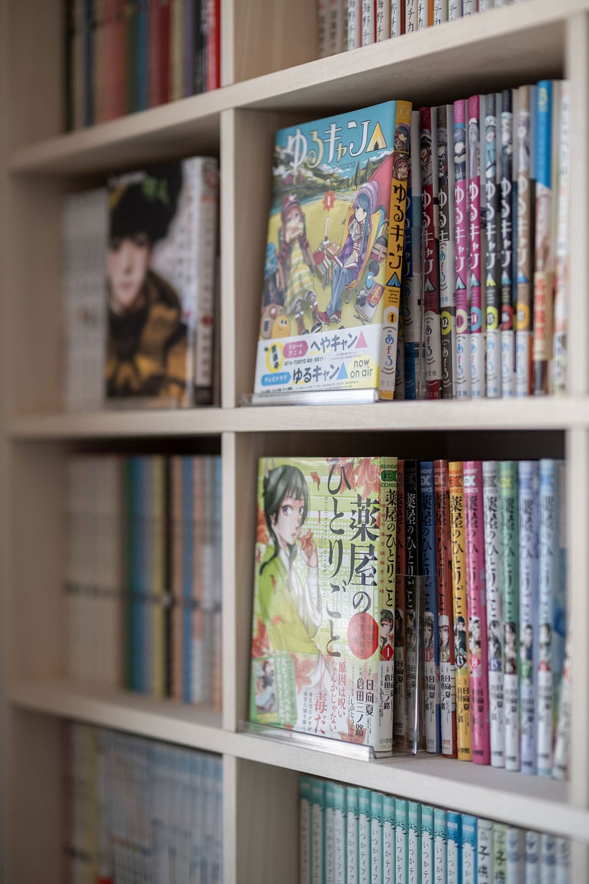 コミック専用本棚 - Shelf 壁一面のコミック本棚 奥行180mm - マルゲリータお客様事例