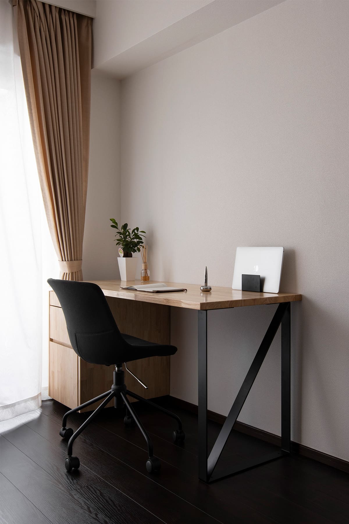 リビングのワークデスク - Studio ワークデスク - マルゲリータお客様事例