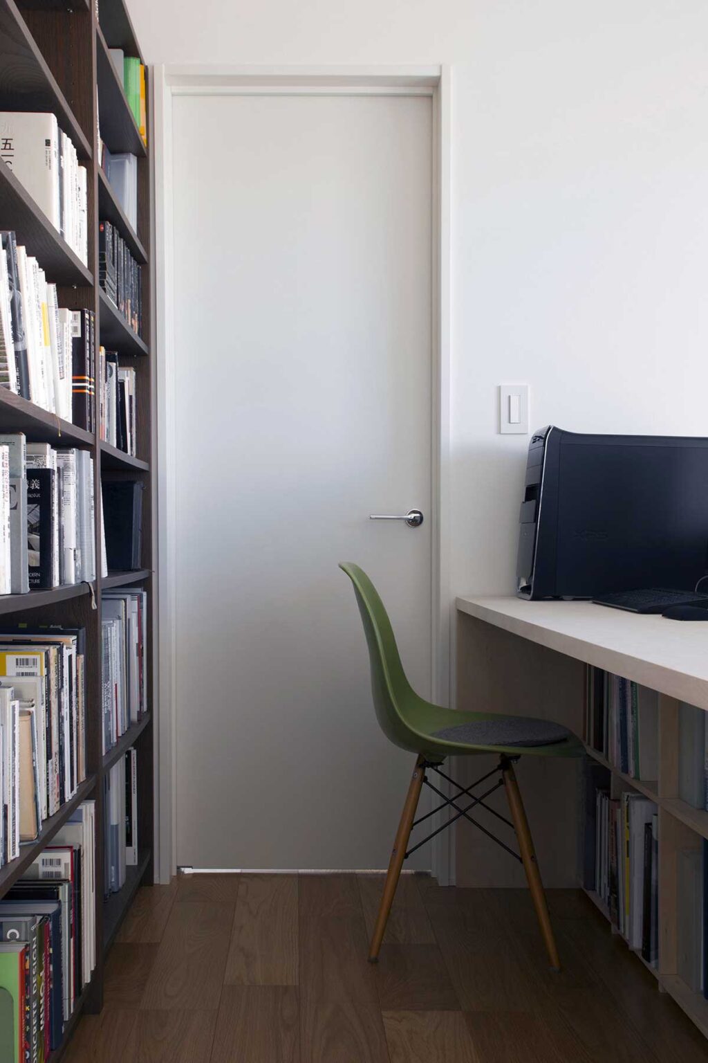 シンプルなおしゃれ学習机8選 中学・高校・二人用など人気商品をご紹介