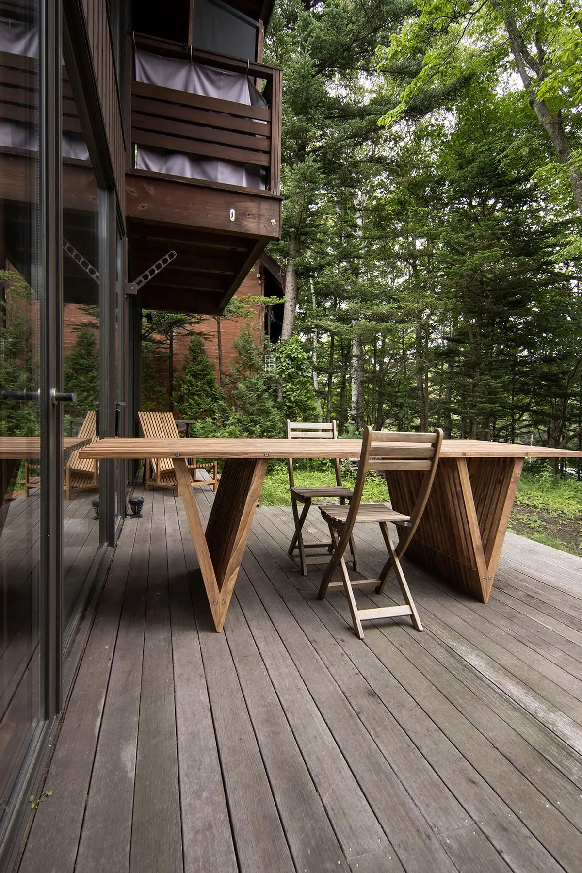 パティオファニチャー・テラスファニチャー・エクステリアファニチャーとは？ 屋外家具を徹底解説