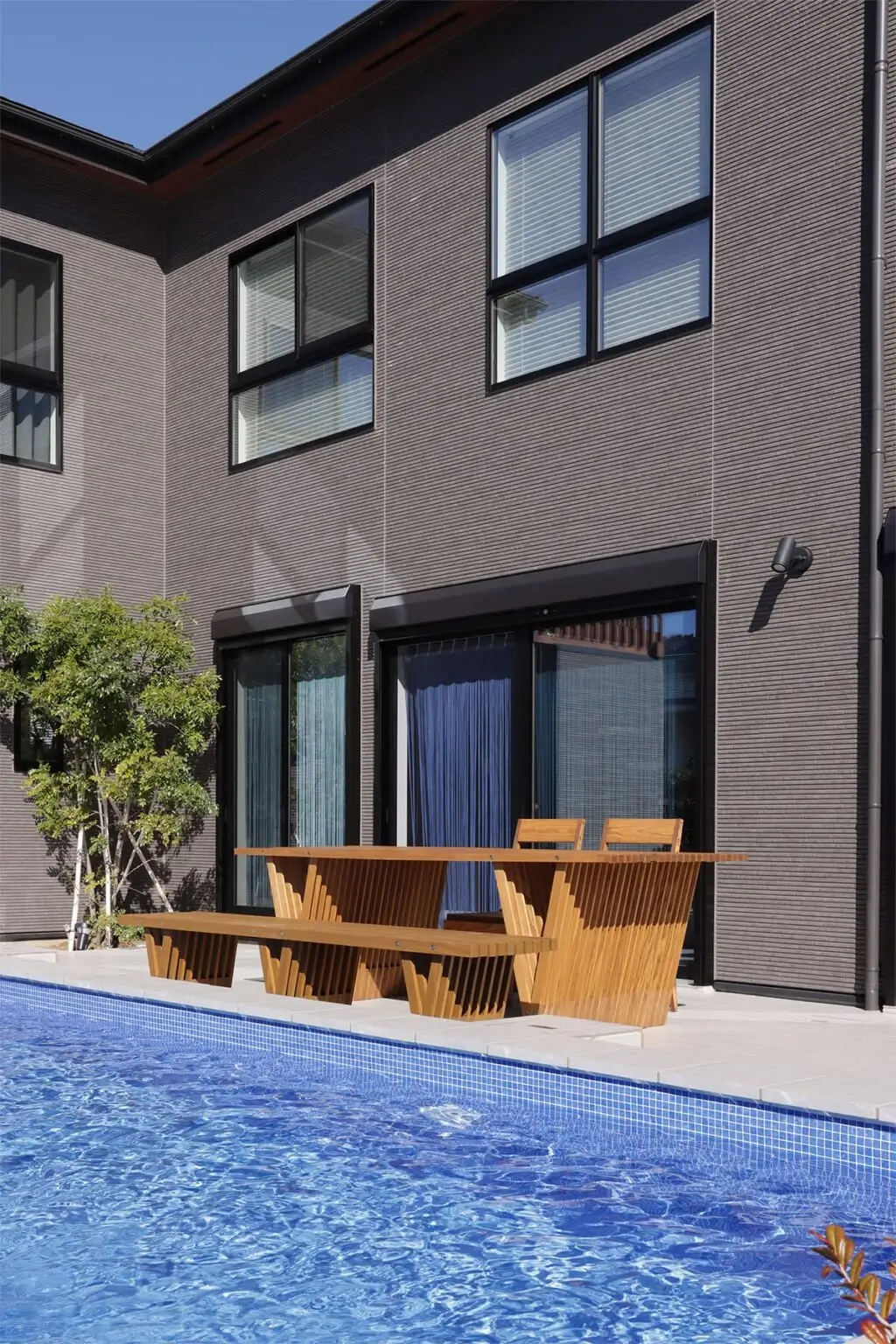 パティオファニチャー・テラスファニチャー・エクステリアファニチャーとは？ 屋外家具を徹底解説