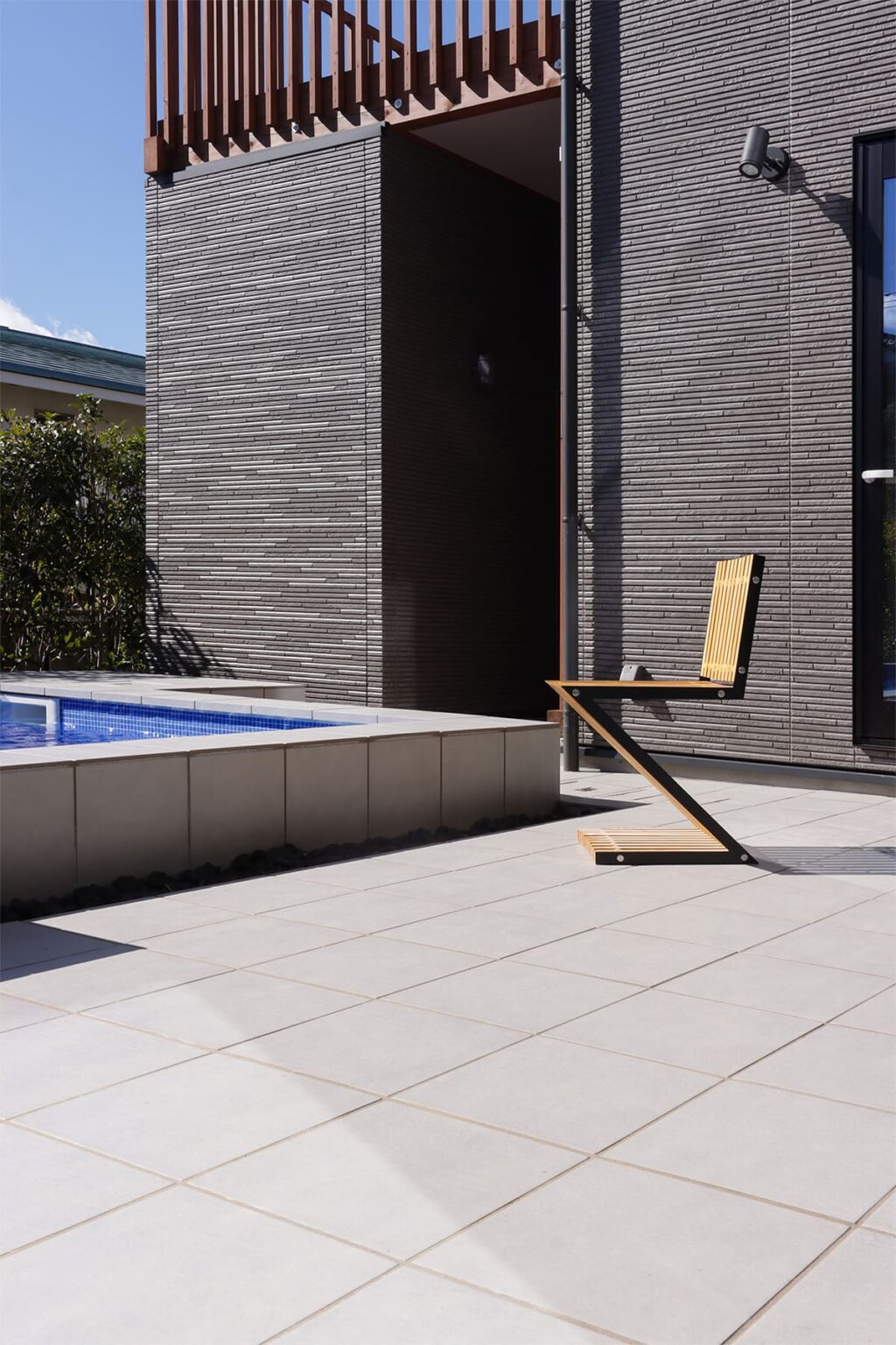 パティオファニチャー・テラスファニチャー・エクステリアファニチャーとは？ 屋外家具を徹底解説