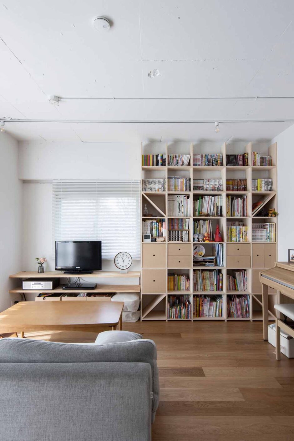 リビングに収納を作る方法とは　収納がない・狭いリビングのアイデアなどをご紹介