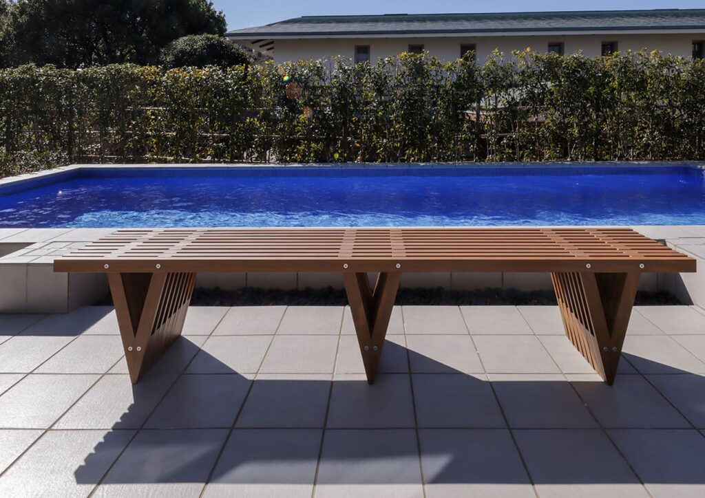 ガーデンチェア・屋外椅子のおすすめ5選 出しっぱなし置きっぱなしでもOKの事例を紹介