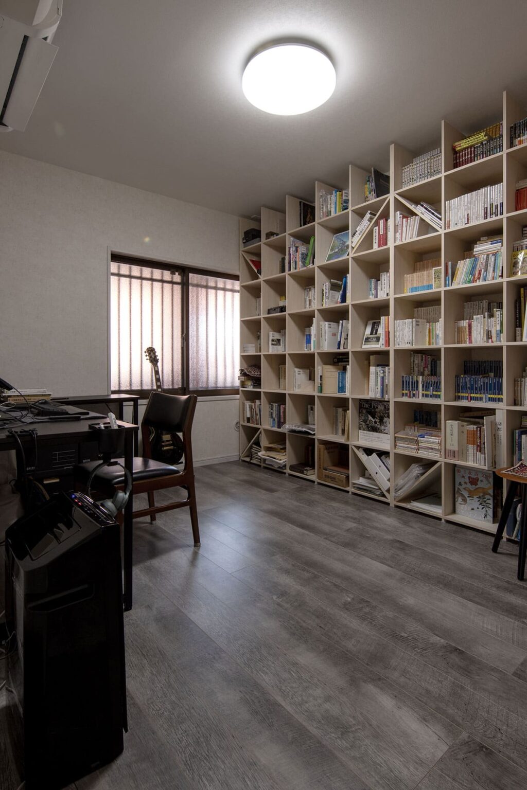 書斎の本棚 - Shelf 壁一面の本棚 奥行350mm - マルゲリータお客様事例