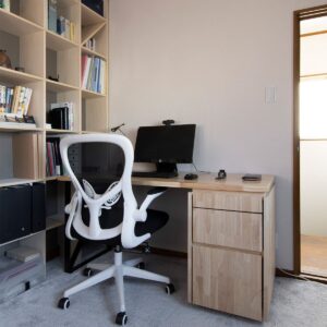 書斎の本棚・デスク - Shelf 壁一面の本棚 奥行250・壁一面の本棚 奥行350・Studio ワークデスク - マルゲリータお客様事例