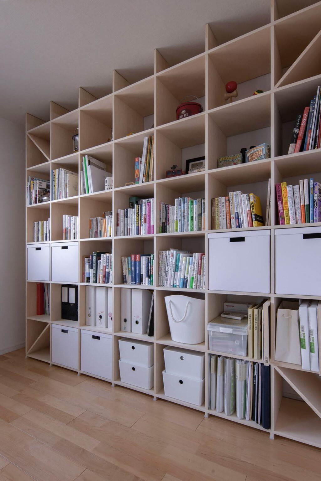 壁に収納を作る方法をご紹介 壁に穴をあけない、工事なしの簡単な方法をご紹介