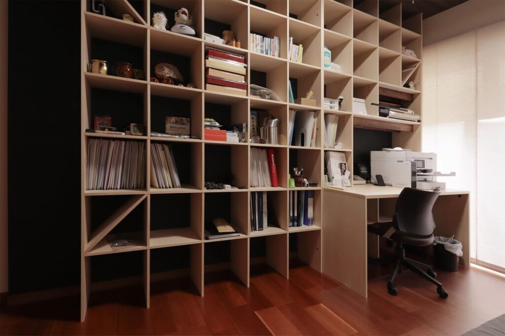 壁に収納を作る方法をご紹介 壁に穴をあけない、工事なしの簡単な方法をご紹介