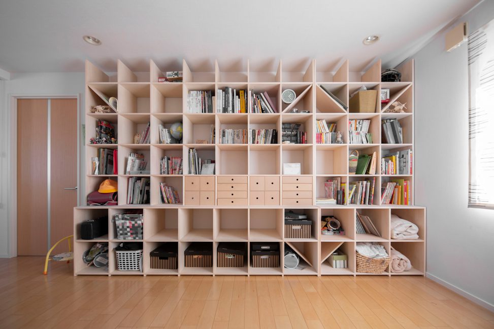 おもちゃの片付けアイデアと大量のおもちゃを収納する方法を紹介