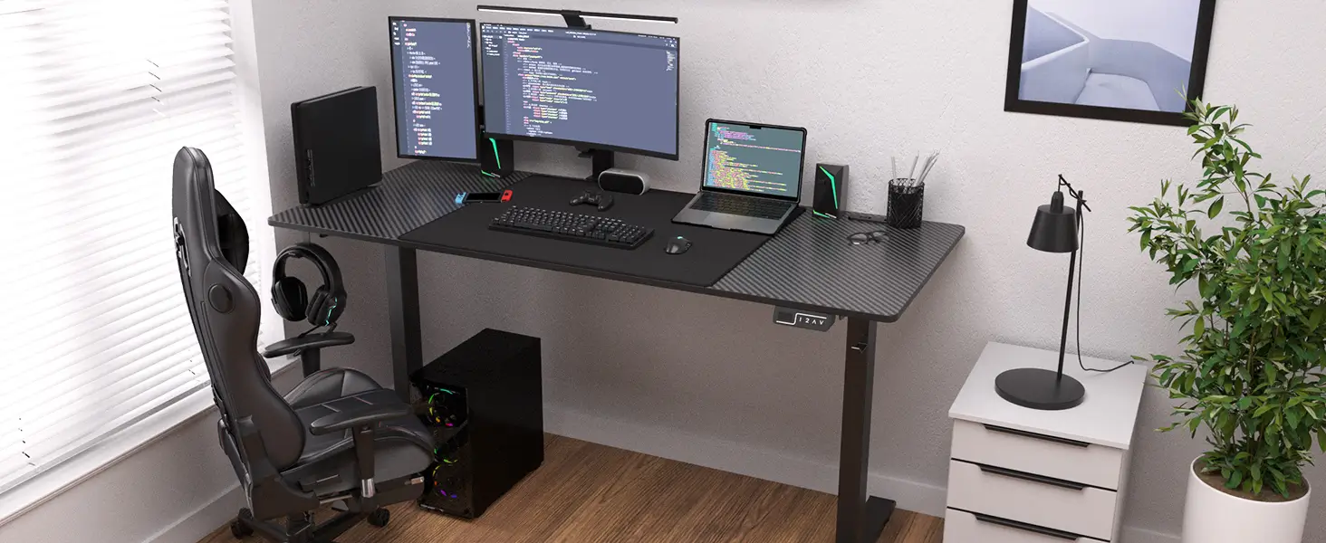 おしゃれなパソコンデスクのおすすめ11選　木製・コンパクト・ロータイプなどの事例を紹介