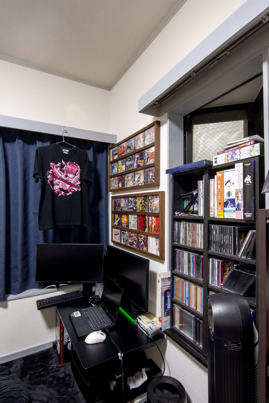 CDジャケットの表紙をタイル状に並べる