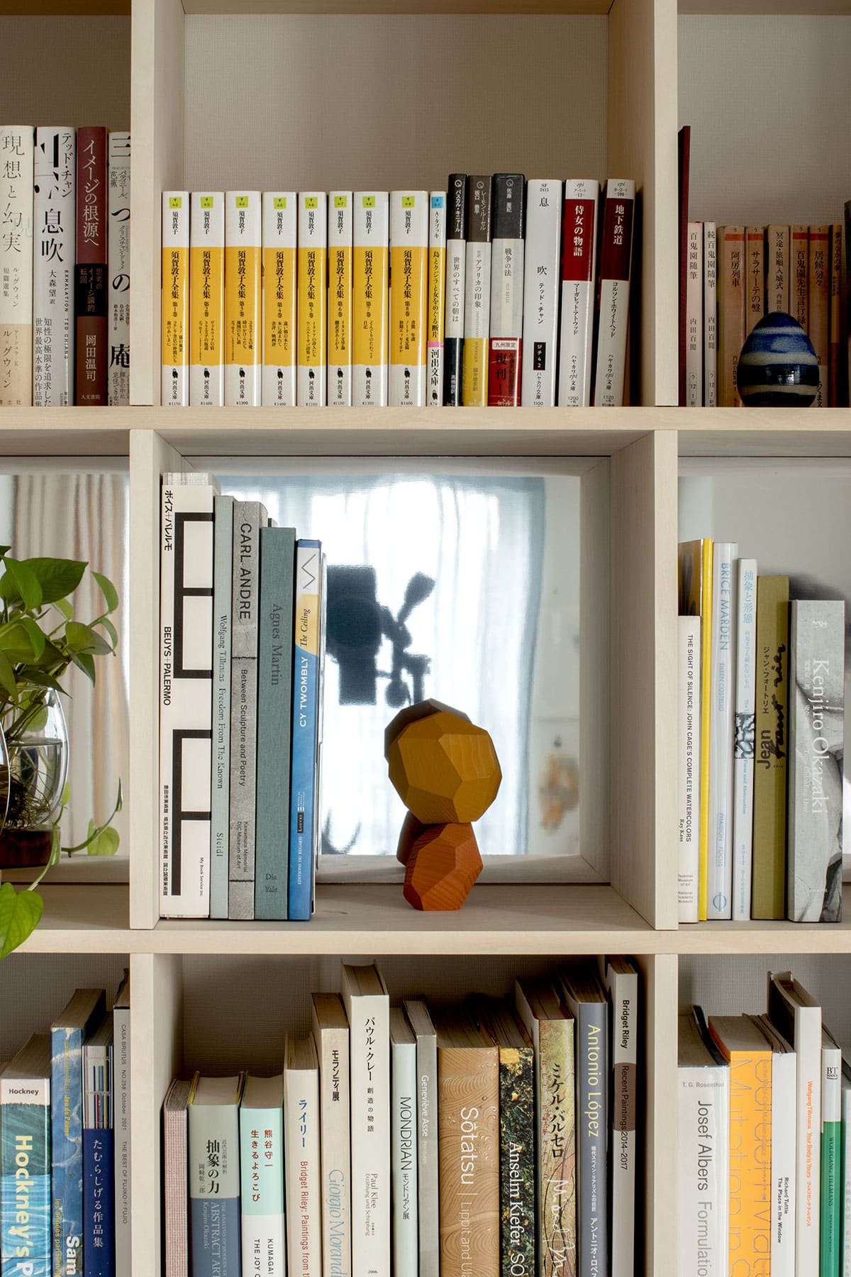 リビングダイニングの本棚 - Shelf 壁一面の本棚 奥行250mm - マルゲリータお客様事例