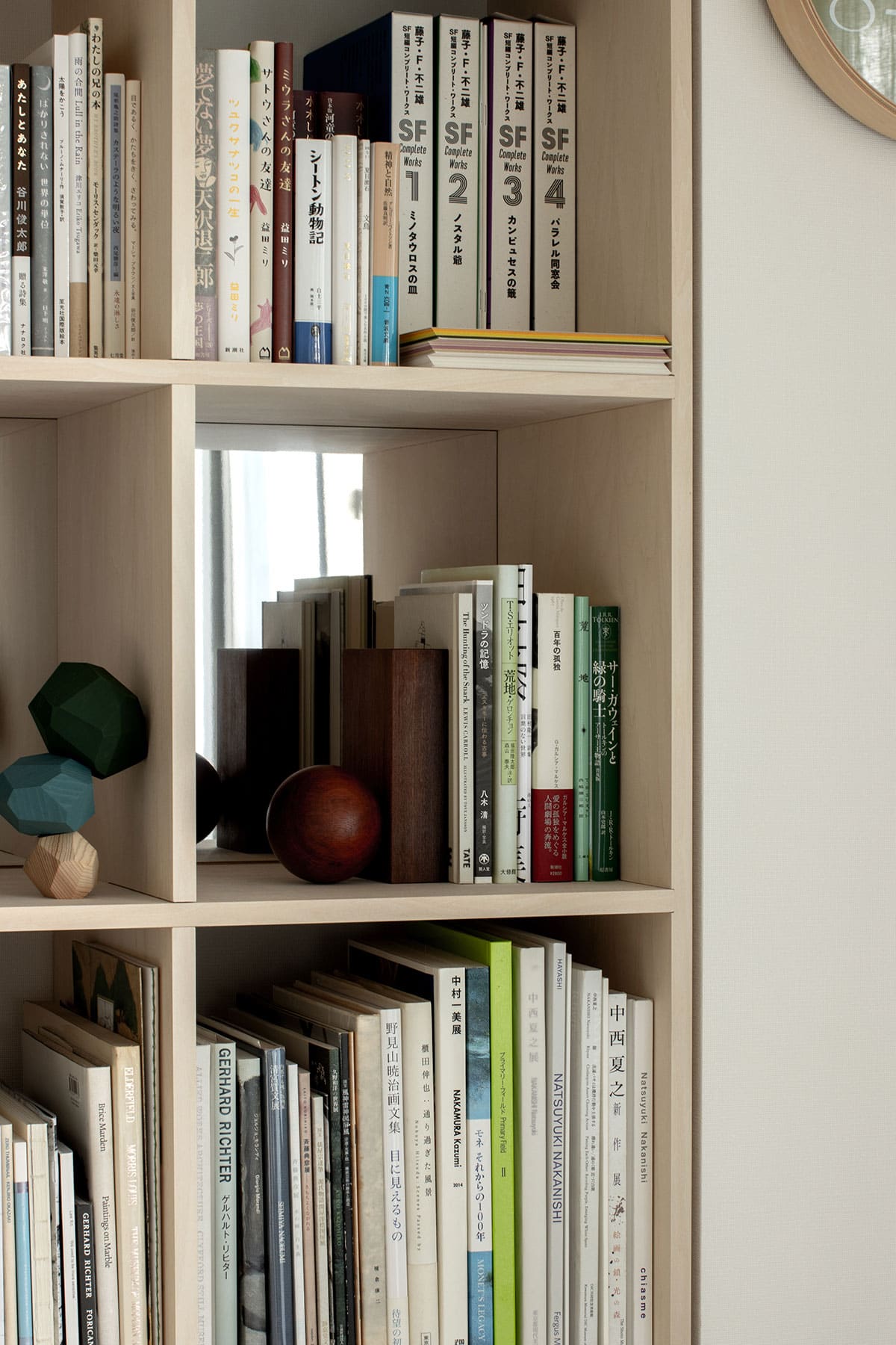 リビングダイニングの本棚 - Shelf 壁一面の本棚 奥行250mm - マルゲリータお客様事例