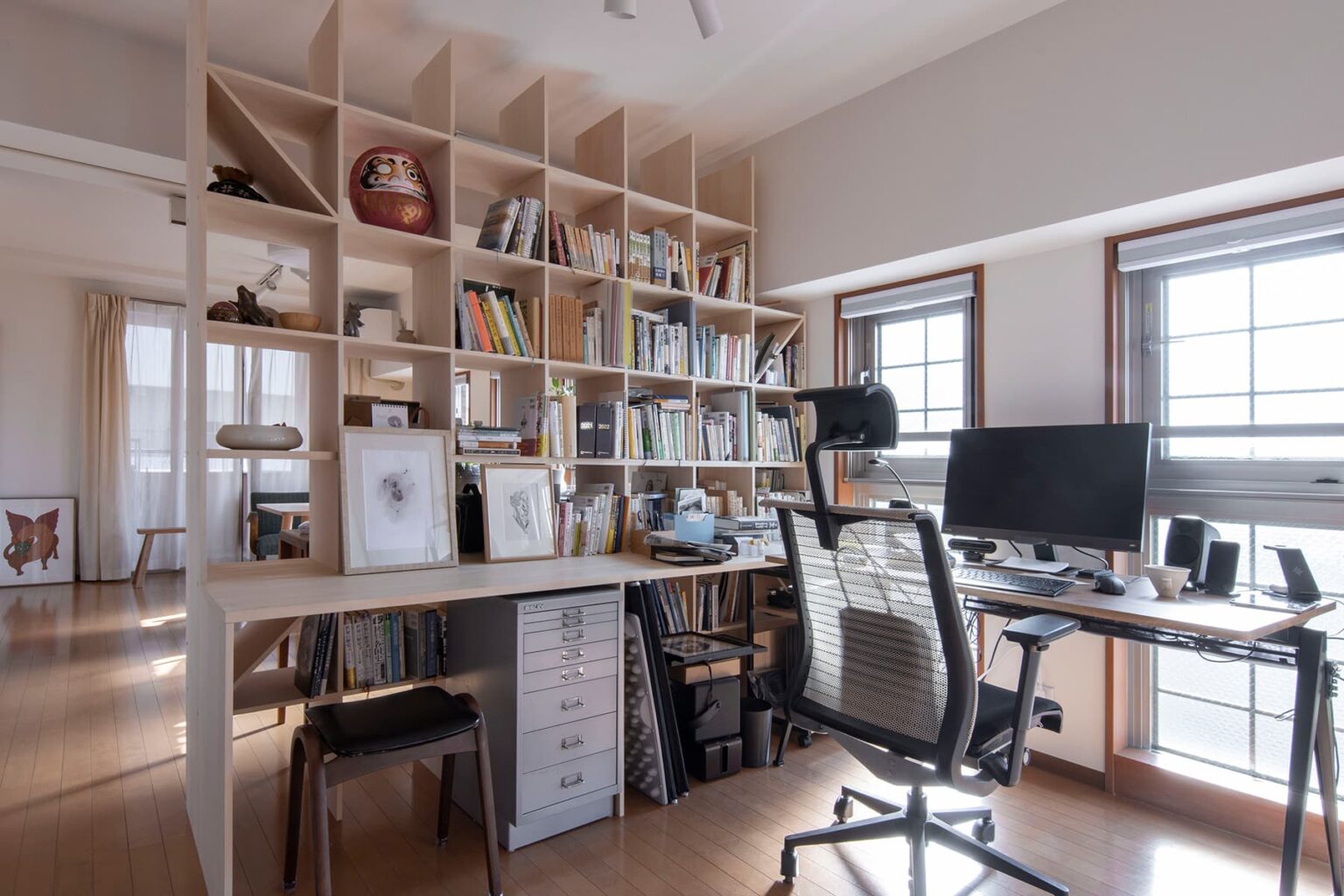 リビングに書斎を マンションでも作れる 書斎コーナーの間取りやレイアウトの事例を紹介