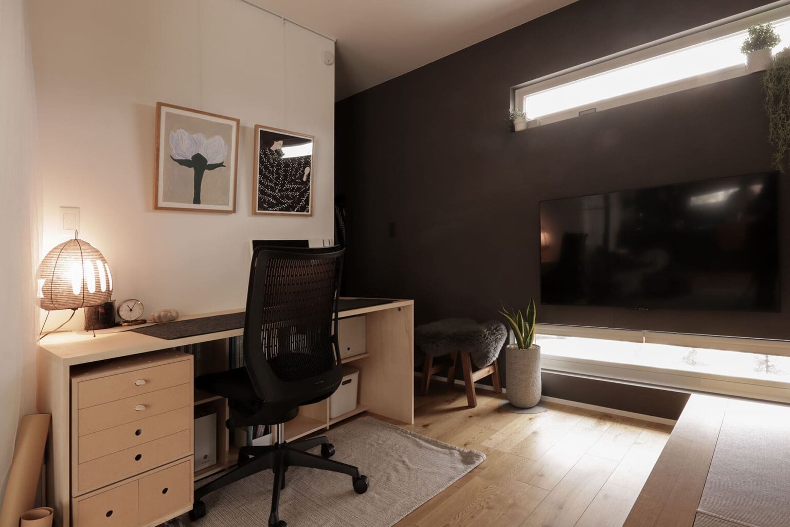 おしゃれなパソコンデスクのおすすめ11選　木製・コンパクト・ロータイプなどの事例を紹介