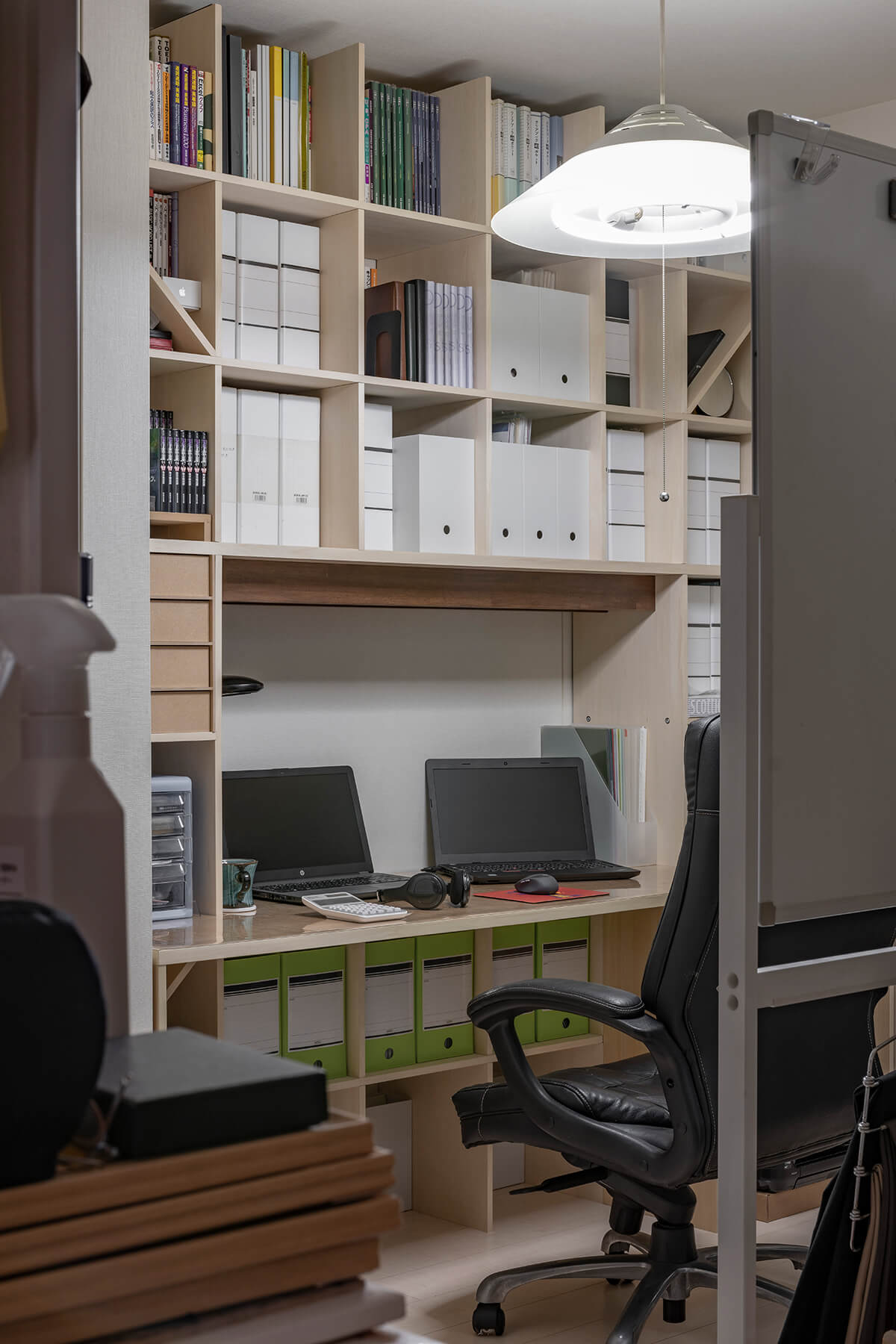 リモートワークでおすすめのデスク10選　生産性を高めるワークデスクの事例を紹介