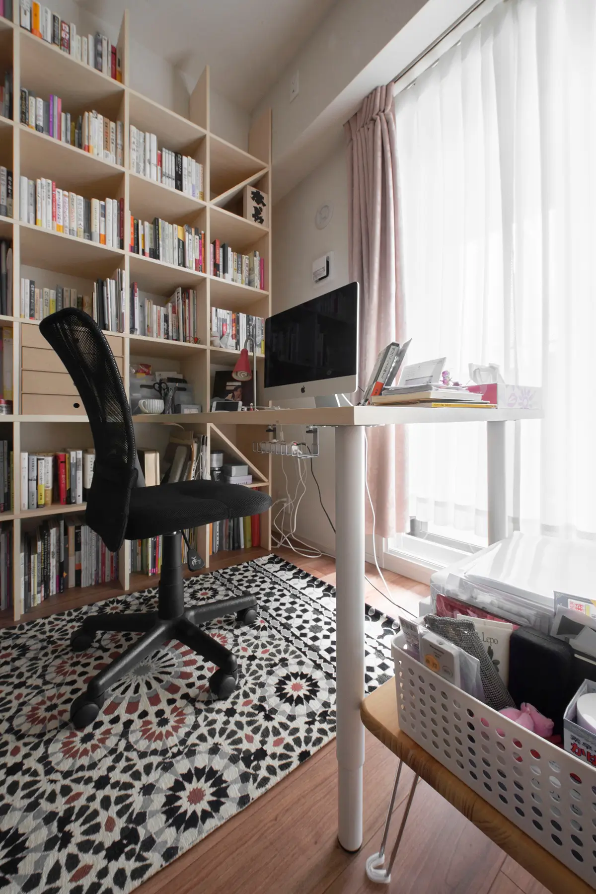 リモートワークでおすすめのデスク10選　生産性を高めるワークデスクの事例を紹介