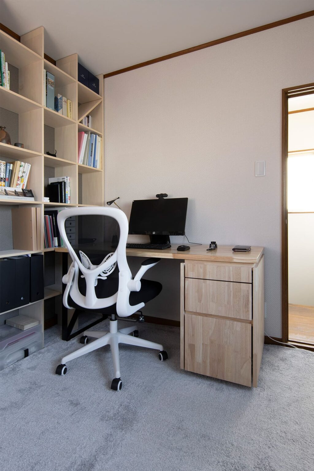 引っ越ししやすい家具とは？転勤族や移転が多い方の収納・本棚・デスクの選び方の事例を紹介