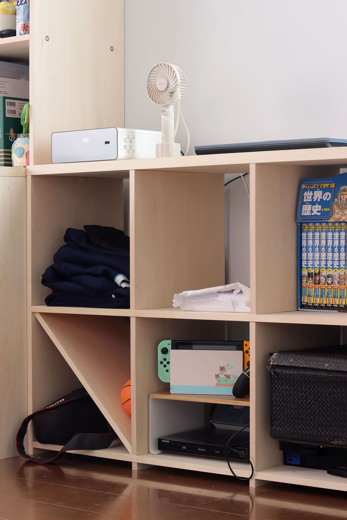 二人のお子様のリビング学習スペース - Shelf カウンター付き本棚 / ロータイプ本棚 - マルゲリータお客様事例