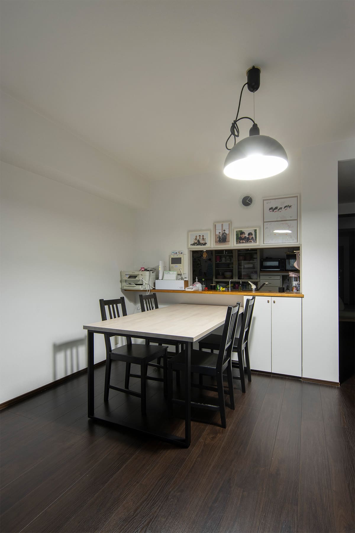 リビングの中心に - Tavola ダイニングテーブル スチール脚(RO)- マルゲリータお客様事例