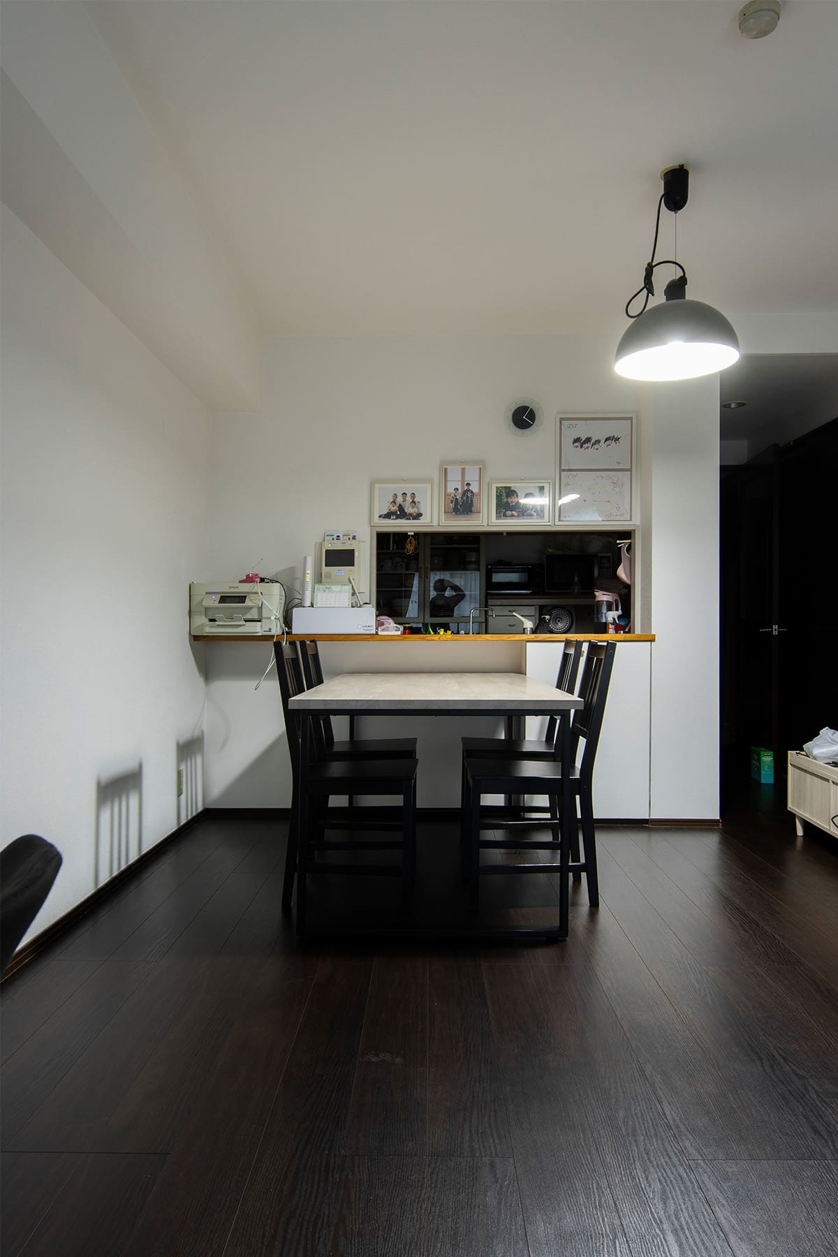 リビングの中心に - Tavola ダイニングテーブル スチール脚(RO)- マルゲリータお客様事例