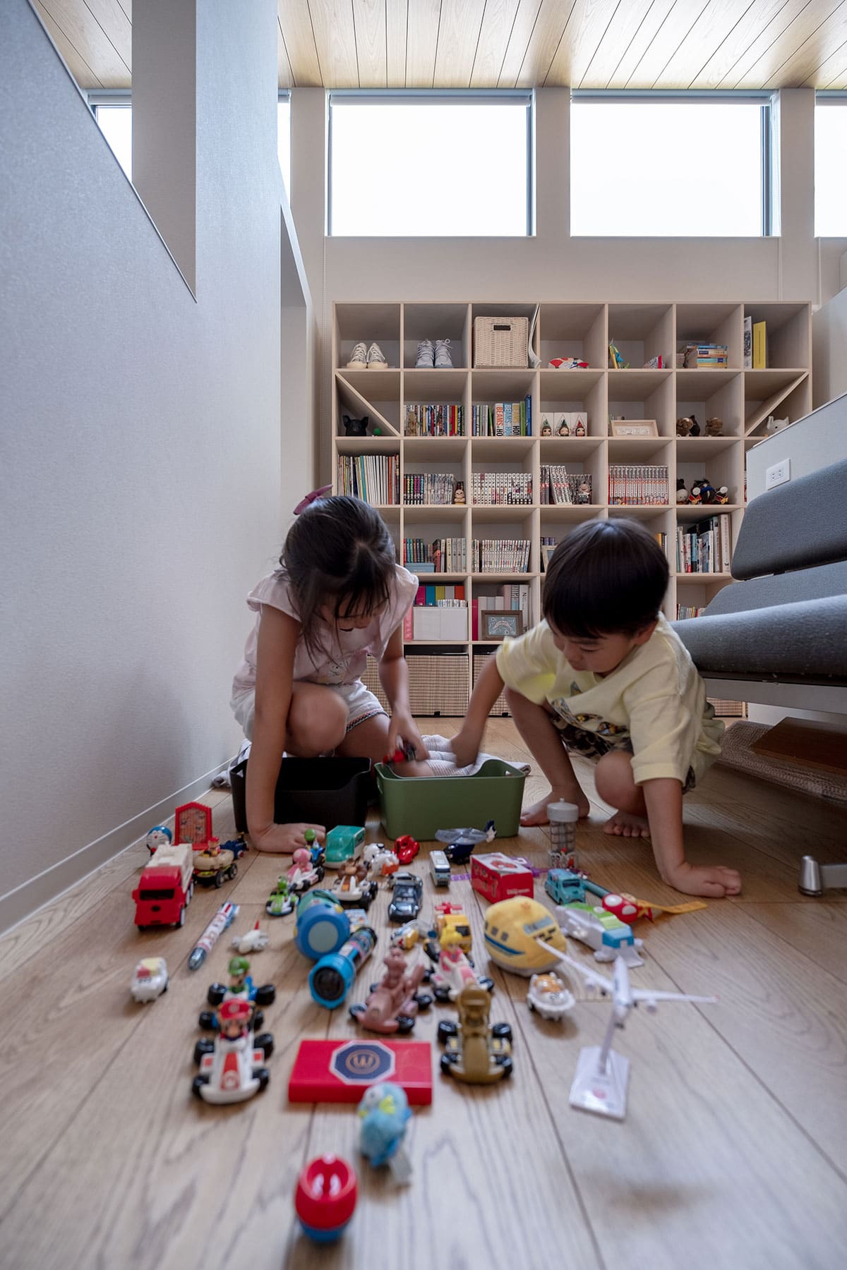 子供部屋の本棚 - Shelf 壁一面の本棚 奥行250mm - マルゲリータお客様事例